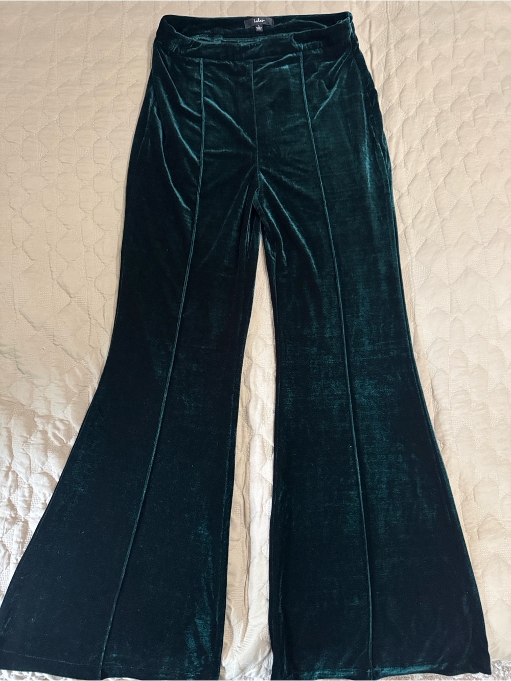 Lulu's Emerald Green Velvet Flared Pants Size Large NWT - Picture 9 of 9